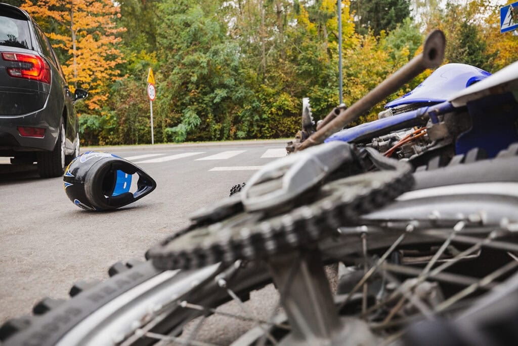 What Risks Do You Face by Not Contacting an Experienced Injury Lawyer After a Motorcycle Accident?
