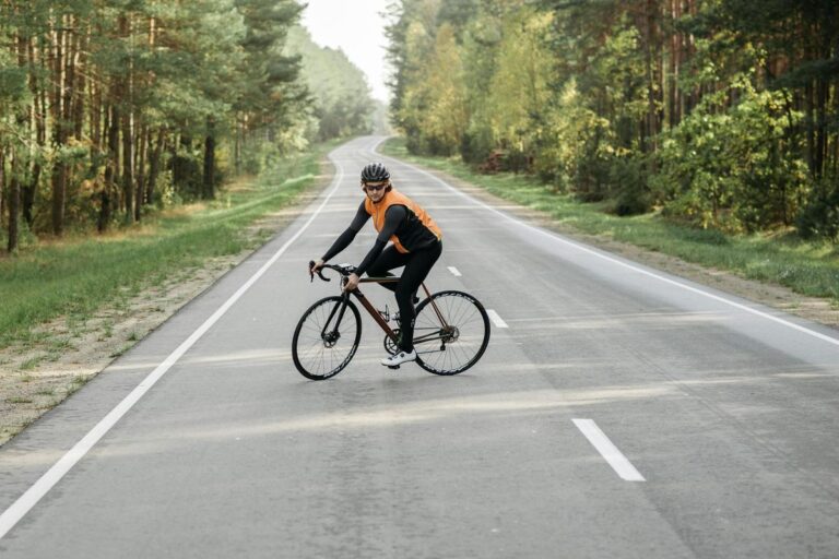 updated cyclist 1200px 3by2 1
