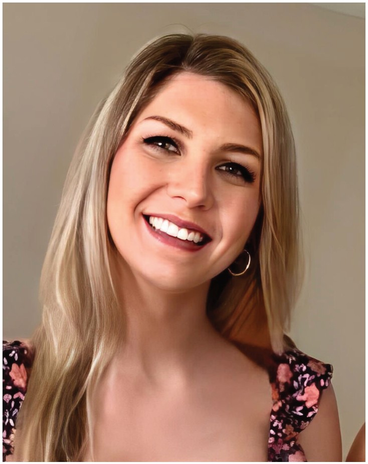 Kristina Veit smiling in a portrait